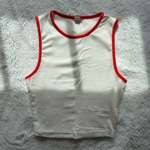 FASHION BRAND COMPANY White and Red Tencel Rib Crop Tank Size XXS/XS